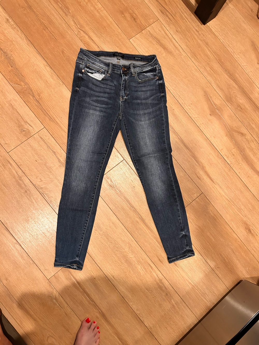 Judy Blue women’s Dark Blue Slim Stretch Jeans 11/30 - Picture 2 of 5